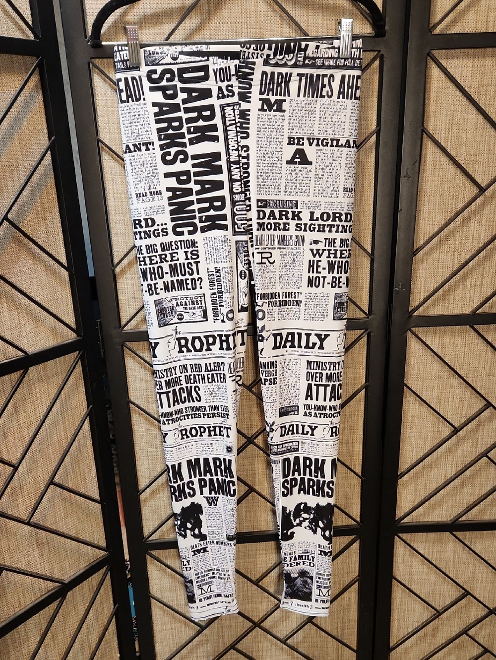 BlackMilk Harry Potter Daily Prophet Leggings